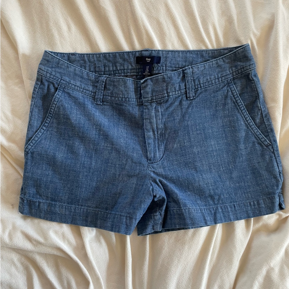 Gap blue denim women’s shorts sz 2
